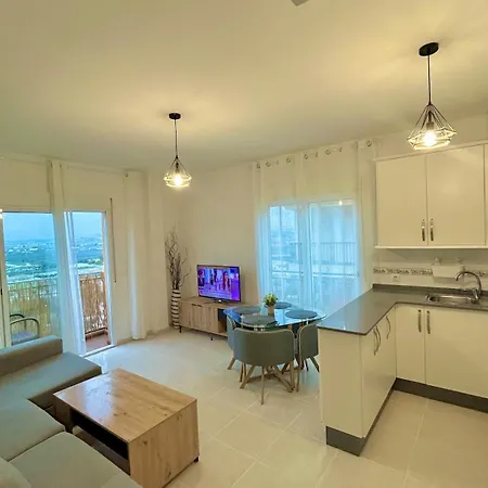 Newly Renovated Apartment Garrucha